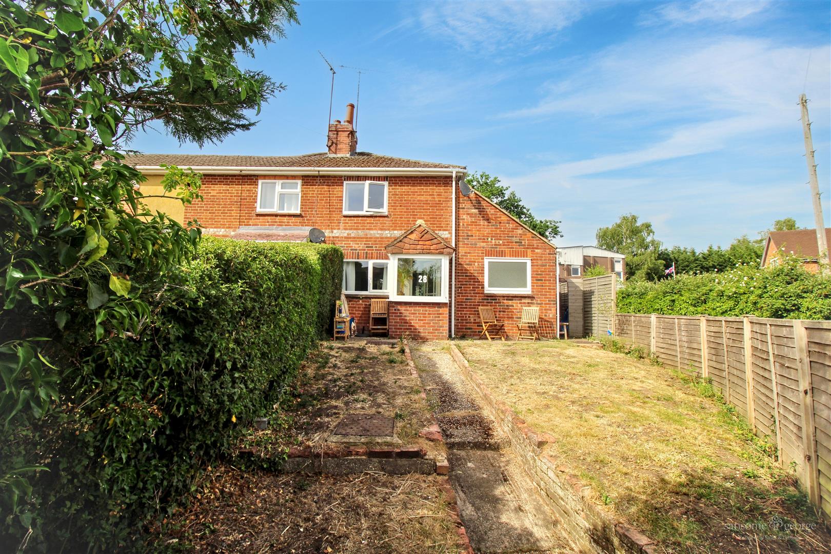 2 bed property in Chapel Hill, Reading